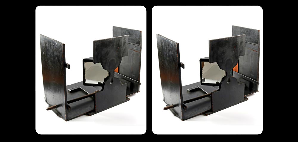 Vintage stereoscope with mirror